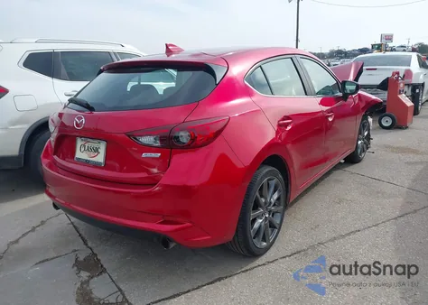 2018 Mazda Mazda3 Touring z USA, uszkodzony, nr VIN 3MZBN1L36JM217196